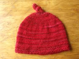 We carefully select the finest yarn collection, from cotton, bamboo, silk and linen to warm alpaca. Iwona The Knit Cafe