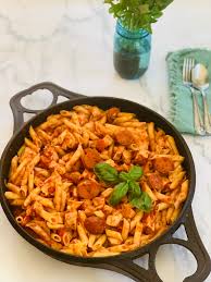It contains a tomato sauce with tender chicken and rich chorizo along with the warm flavours of cumin and paprika. Chicken And Chorizo Pasta The Yarn
