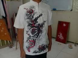 Berbeda dengan teknik seni lukis aquarel yang terkesan transparan. Cara Membuat Lukisan Batik Abstrak Pada Baju Kemeja Putih Cat Lukis Mm