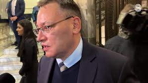 Community rallies behind family for friendly rugby game