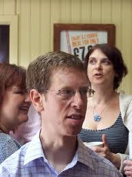 Lynda Colley's Instagram, Twitter & Facebook