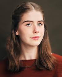 Hi, Can I have some advice please? I'm looking at online acting courses,  fortunately I don't need to start from scratch as I've had some training.  What are your thoughts