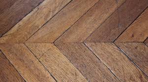 Poncer parquet à la main. Comment Cirer Un Parquet Cote Maison