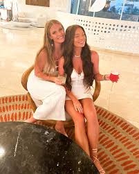 Marcella Clay (@marcellavanderburg) • Instagram photos and videos