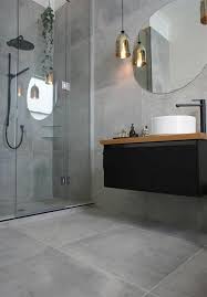 En plus d'être robuste et facile à nettoyer, ce revêtement permet de créer de. Le Carrelage Effet Beton En 55 Photos Inspirantes Archzine Fr Salle De Bain Design Salle De Bains Chics Idee Salle De Bain