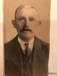 We were a Keresley Pit family we went through the whole of the miners  strike ..I expect alot of you will remember my husband Steve Cusden  ..nicknames..JC ..Alf (Alf Garnett ) he