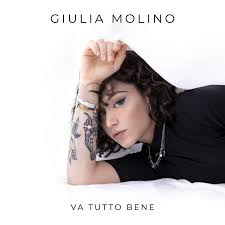 Va tutto bene e' una canzone di giulia molino. Giulia Molino Da Amici 19 Al Nuovo Singolo Camice Bianco