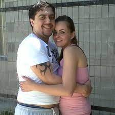 Tuvo coronavirus el hombre que estuvo preso por un femicidio y se casó con  la hermana gemela de la víctima