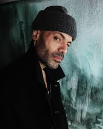 Meet the team: ALAIN CLARK ✨ Ook @alainclark is er in november bij als  coach tijdens onze retreat. Het wordt weer een bijzondere week! 2 nov