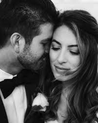 Jessica Fellhauer's Instagram, Twitter & Facebook