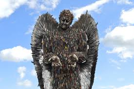 In knives out, attachment that can equipped for each weapon are different. Ala Krivov On Twitter Knife Angel By Alfie Radley Sculpture Made Out Of 100 000 Knives Sculpture Alfieradley Knives Iron Art