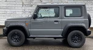 Despite having all the trappings of a vintage vehicle, the 2021 jimny—a 2020 carryover—still manages to be modern with plenty of contemporary embellishments including. Suzuki Jimny Der Neue In Der Familie Dimi Grigoriadis
