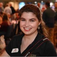 Sara Stauffer's Instagram, Twitter & Facebook