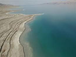 البحر الميت يعاني الموت البطيء فكر وفن شرق وغرب البيان