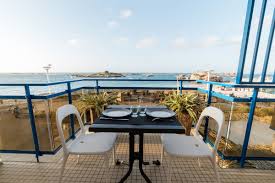 Location De Vacances Sur La Cote De Granit Rose Avec Vue Exceptionnelle Sur Mer Et Plage Tregastel Cotes D Armor Location Vacances A Tregastel Clevacances