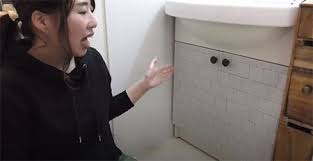 動画 100円で簡単 オシャレにdiyできる セリアのリメイクシート リメイクシート タイル 柄 セリア