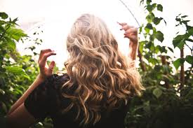 Once you take your photo, you can select from over 50 hues. Dye Your Hair And Enhance Your Face With Youcam Makeup Beauty App Windy City Cosmo