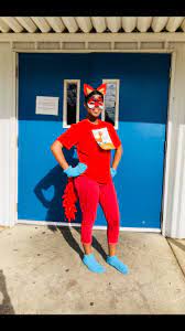 Diy Fox In Socks Dr Seuss Costume Readacrossamerica Drseuss Foxinsocks Dr Seuss Dr Seuss Costumes Dr Seuss Costumes