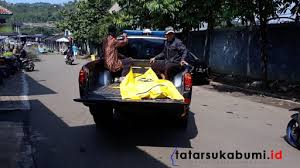 Cibadak dikenal dengan sebutan kota nayor, walau nayor sendiri kini telah tersisihkan oleh alat transportasi yang lain. Temu Mayat Di Gubuk Sawah Di Nagrak Sukabumi