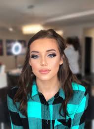 Hello! I am a traveling Makeup artist & hair stylist located in Florence,  al. I would love to be a part of your wedding day, check out my work &  message me