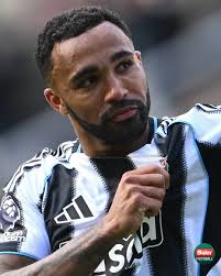 🗣️ Myles Lewis-Skelly: “Most of my childhood was either football or  schoolwork. That was it, literally: School, football, sleep, repeat for  about four years! It was hard at times, not seeing my