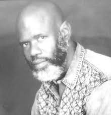 Alexis Mortimer's Instagram, Twitter & Facebook