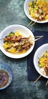 Recette Brochettes De Poulet A La Thai Salade D Ananas A La Citronnelle Picard Recette Recette Brochette Poulet Recette Asiatique Cuisine Asiatique
