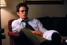 He's still so adorable in shattered glass.uhh,i love him.okay,i love the way his hair is sliked back,cause its professional.and i love his suit.he's still so adorable with those big glasses.this is why i love him. Buy Shattered Glass Microsoft Store