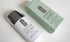 Clinique even better makeup spf15 evens and corrects 15ml cn52 neutral new boxed. Clinique Even Better Makeup Und Even Better Dark Spot Zuckerblond De