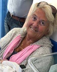 Anne Dowling's Instagram, Twitter & Facebook