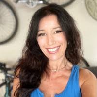 Cassandra Bentley's Instagram, Twitter & Facebook