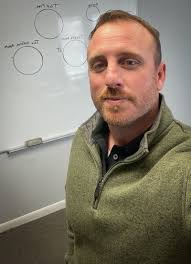 Alan Stahl's Instagram, Twitter & Facebook