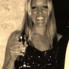 Kerry Mcneil's Instagram, Twitter & Facebook