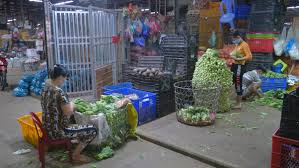 Vẫn sinh hoạt, ăn uống bình thường. 1 000 NgÆ°á»i Táº¡i Chá»£ Binh Ä'iá»n Ä'Æ°á»£c Láº¥y Máº«u Xet Nghiá»‡m Covid 19 Trong Ä'em Vietnamnet