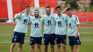 Recomendado más leído lo último. Seleccion Espanola Encuesta Consideras Justificado Que Vacunen A Los Jugadores De La Seleccion Espanola De Futbol Publico