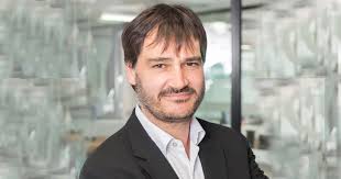 Renault's Billion-Euro Digital Transformation: An Interview with CIO  Frédéric Vincent