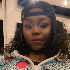 Aiesha Bailey's Instagram, Twitter & Facebook