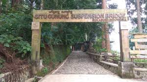 Pelabuhan ratu is a town in the bogor raya region, at the south coast of western java, indonesia. Libur Lebaran Ke Sukabumi Ini Harga Tiket Wisata Situgunung 2019