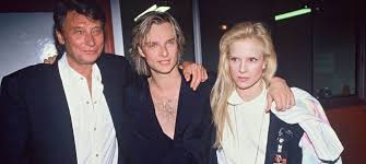 Show averty johnny & sylvie date: David Hallyday Ce Mauvais Souvenir D Enfance Avec Johnny Hallyday Et Sylvie Vartan Mce Tv