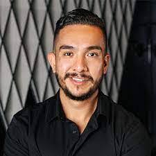 Daniel Leyva's Instagram, Twitter & Facebook