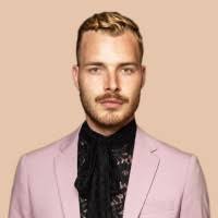 40+ "Oskar M." profiles