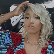 Mari Barry's Instagram, Twitter & Facebook