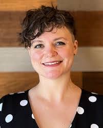 Mandy Kraft's Instagram, Twitter & Facebook