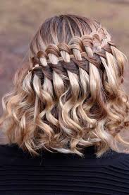 Moreover, many of them ensure low maintenance when adapted correctly to your personality. 15 Easy Cute Hairstyles For Medium Hair Lovehairstyles Com