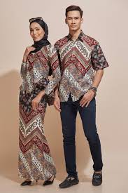 For more information and source, see on this link : Kaisara Kebaya Peplum Batik Code Ks11 Habra Haute Living The Lifestyle