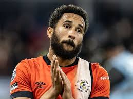 There were so many red flags'