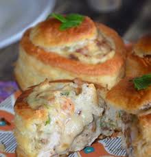 Bouchee A La Reine Au Poulet Champignons Et Bechamel Le Sucre Sale D Oum Souhaib