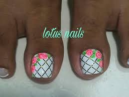 Uñas decoradas con mándalas ¡20 fantásticas ideas de moda! Pin De Yeraly Murillo Rivas En Unas Disenos De Unas Pies Disenos De Unas Mariposas Unas De Pies Sencillas