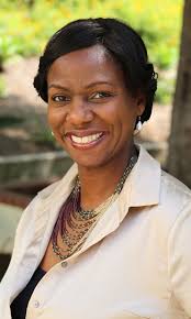 Shannon Stanton's Instagram, Twitter & Facebook