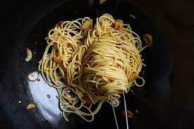 Easy Garlic Noodles Recipe Video Seonkyoung Longest Recipe In 2020 Garlic Noodles Recipe Grilled Chicken Salad Recipe Noodle Recipes Easy